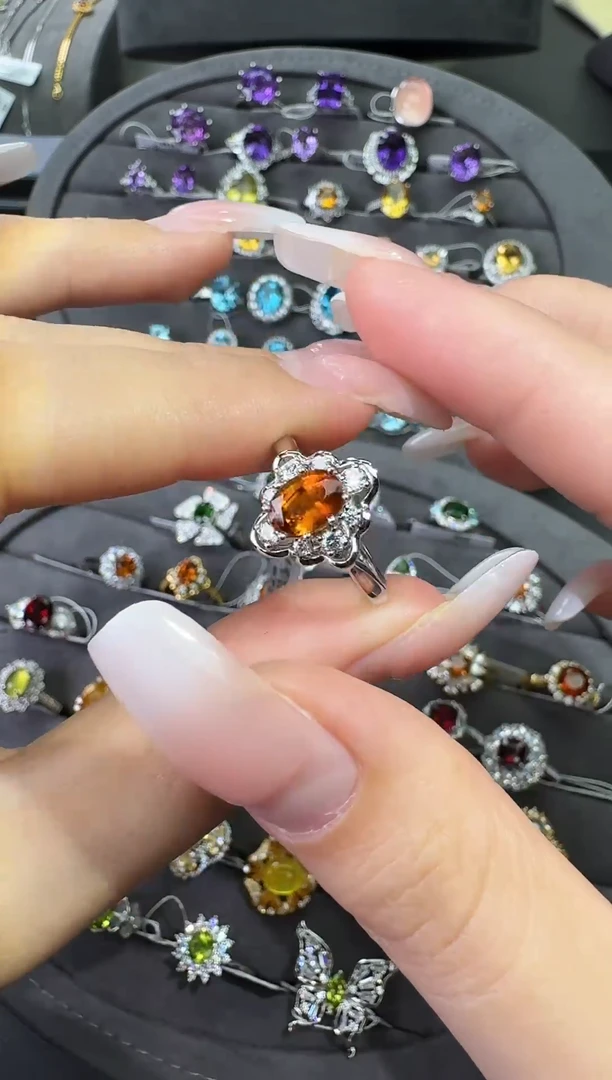 银S925镶嵌戒指石榴石（芬达石）1.0ct【七天鉴赏期】