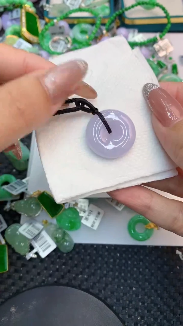 颈饰未镶嵌翡翠1