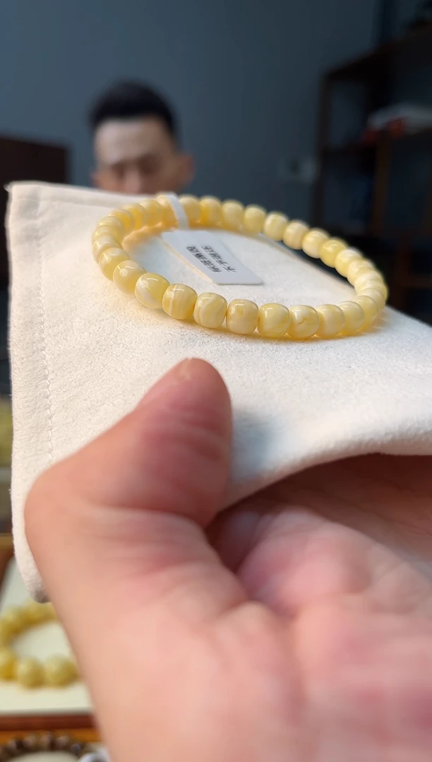 未镶嵌琥珀裸石琥珀蜜蜡w025