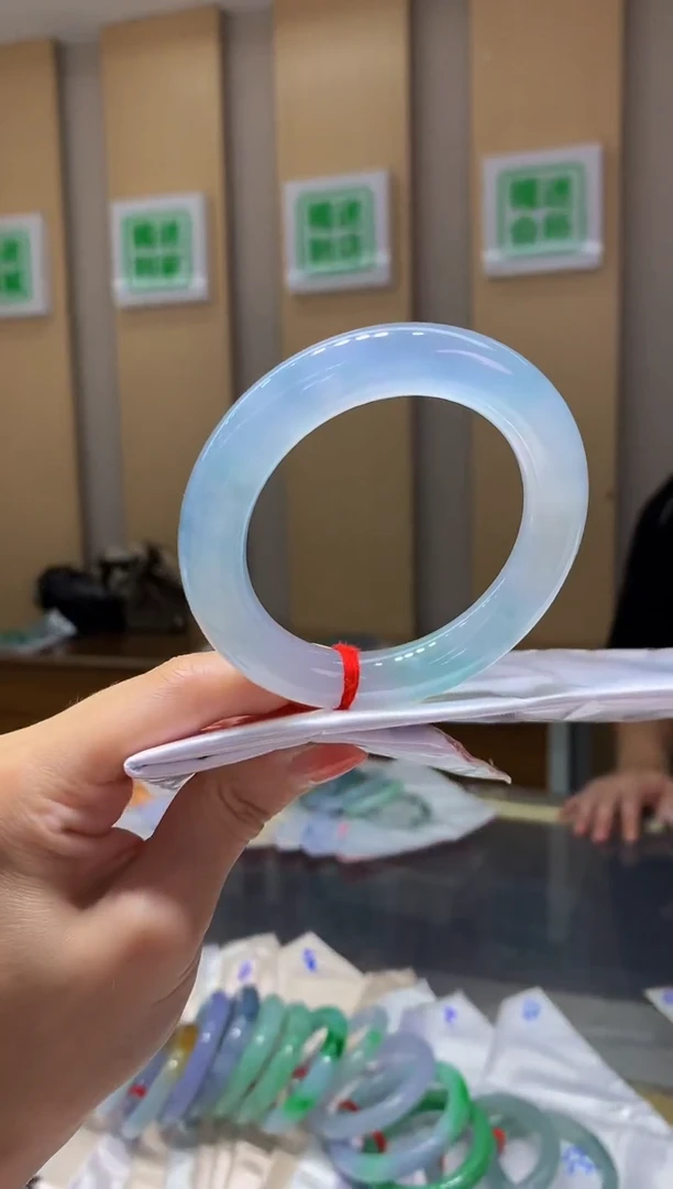 未镶嵌手镯翡翠-Q251 圈口55