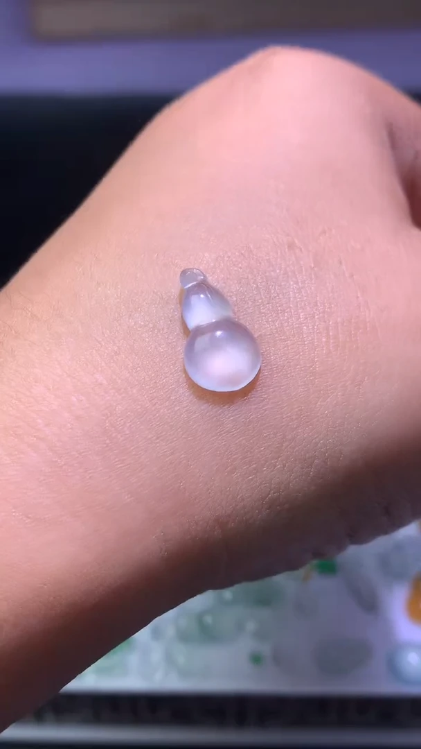 未镶嵌定制翡翠毛货