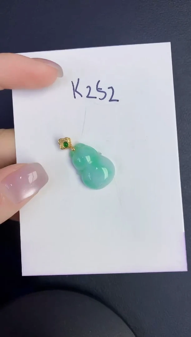 颈饰未镶嵌翡翠缅甸天然翡翠A货