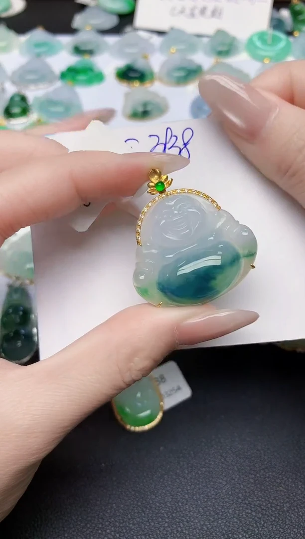 颈饰18K金镶嵌翡翠天然缅甸A货翡翠百元以上9元证书费自理