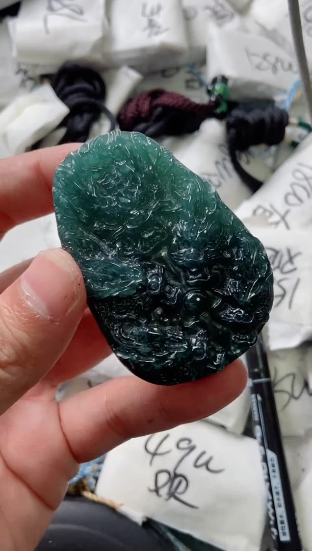 颈饰未镶嵌翡翠8