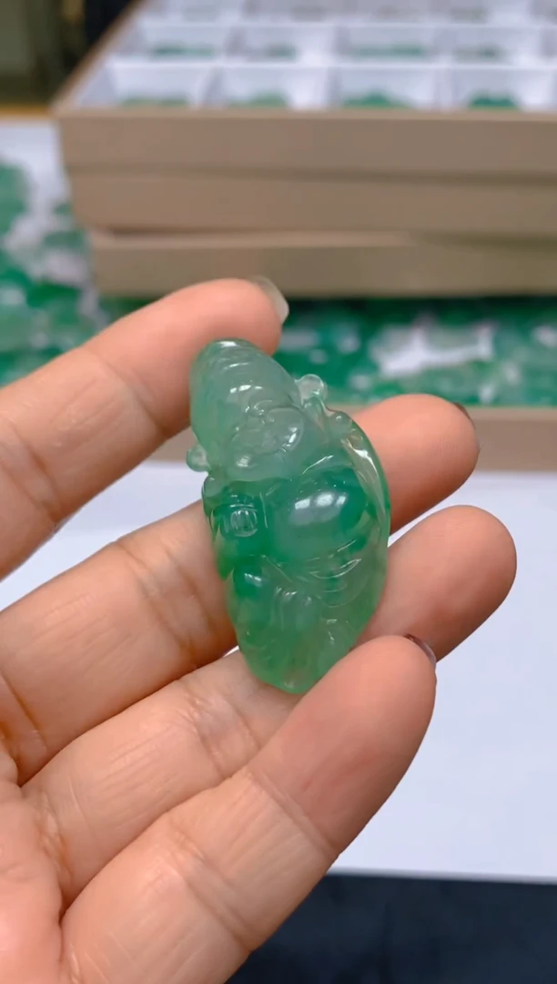 【闪购商品】石英质玉颈饰未镶嵌冰美人非洲翠A货