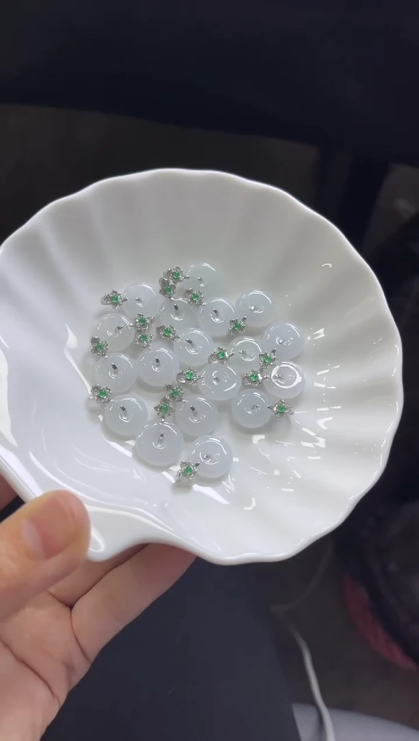 颈饰未镶嵌翡翠J153/多样性发一件/配绳子（小）