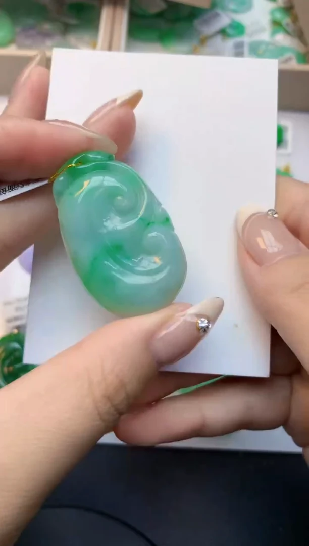 颈饰未镶嵌翡翠天然A货翡翠百元以上9元证书费自理