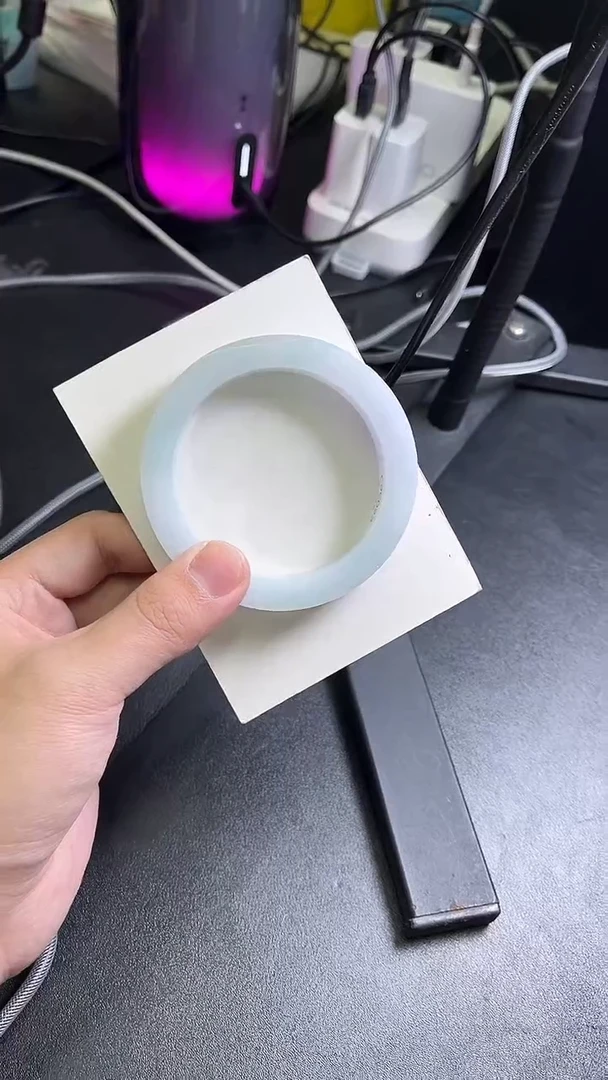 未镶嵌手镯定制翡翠：定制