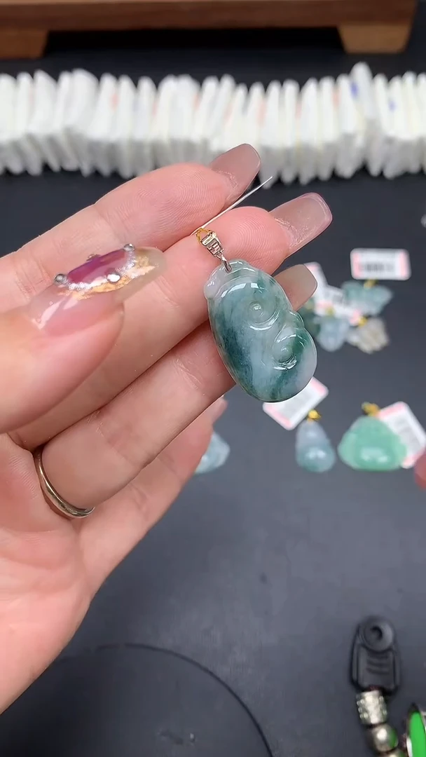 翡翠18K金镶嵌吊坠(不含链)MS185161