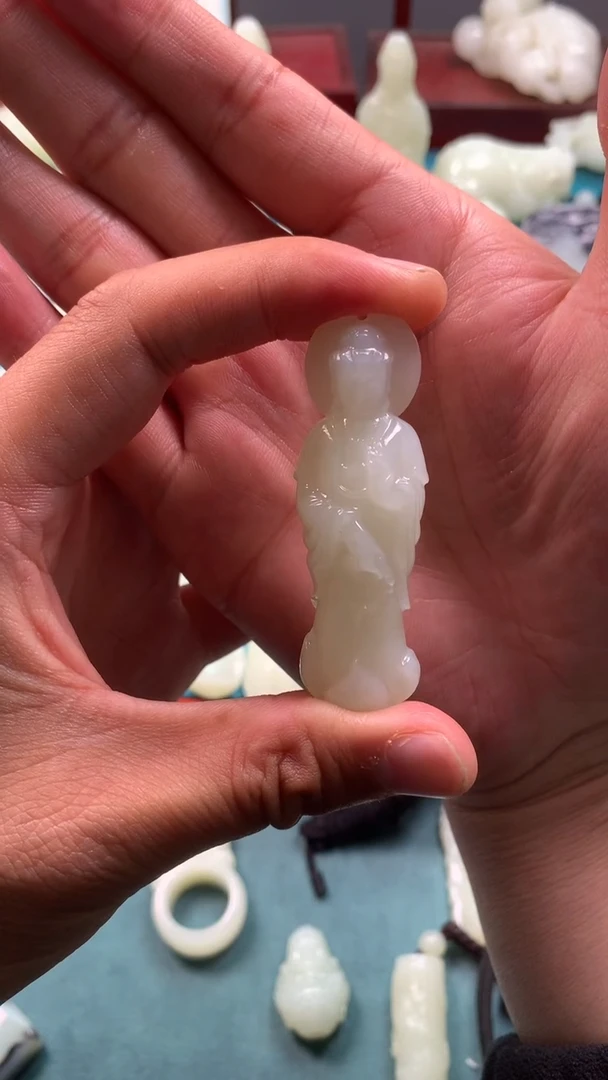 颈饰未镶嵌和田玉