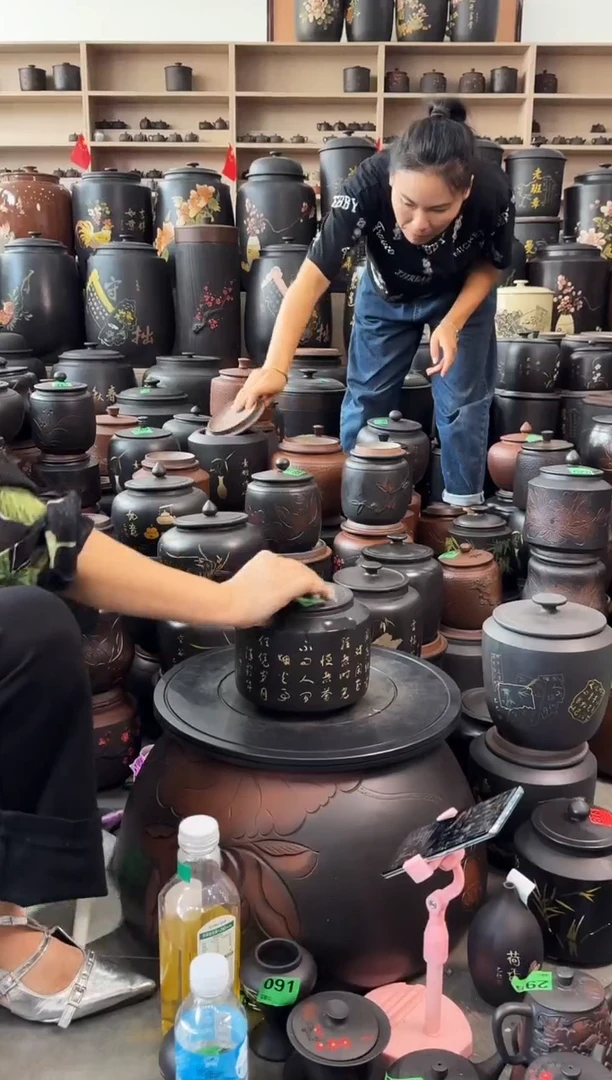 罐瑕疵茶叶罐 德中彩填 185