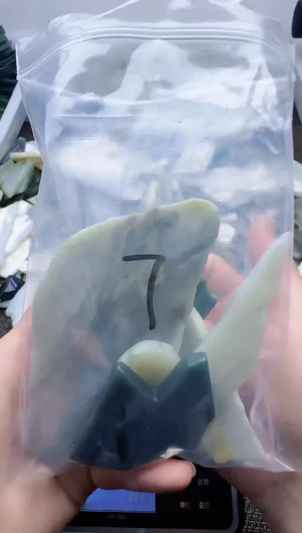 未镶嵌和田玉珠宝半成品7