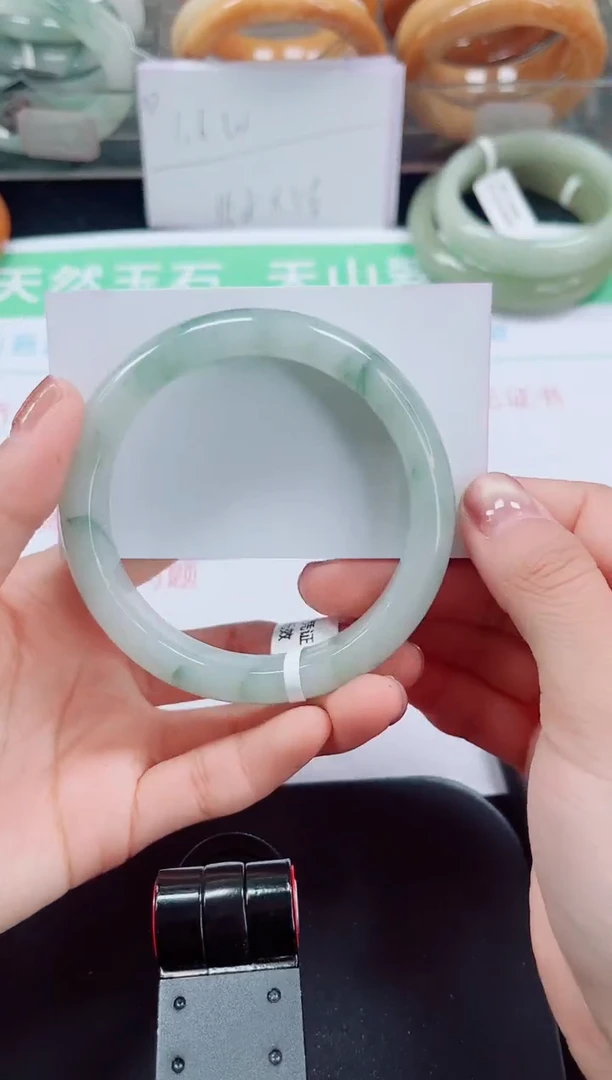 未镶嵌手镯石英质玉180-59/60