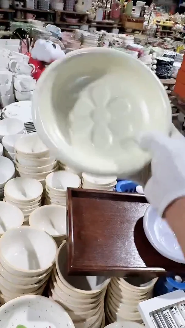 陶瓷奶油深盘微瑕 凑满20元包邮