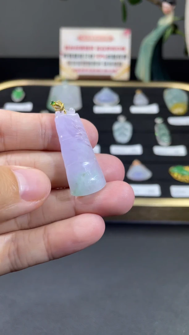 【闪购商品】翡翠颈饰18K金镶嵌14......