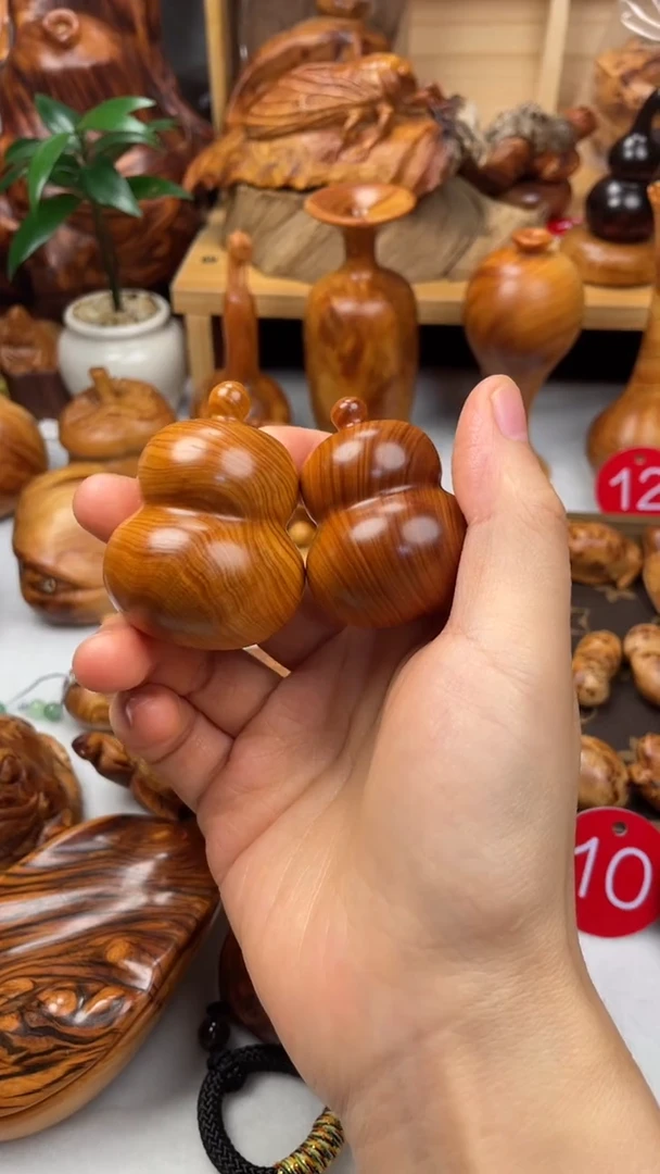木我***水太行崖柏陈化精品葫芦2个
