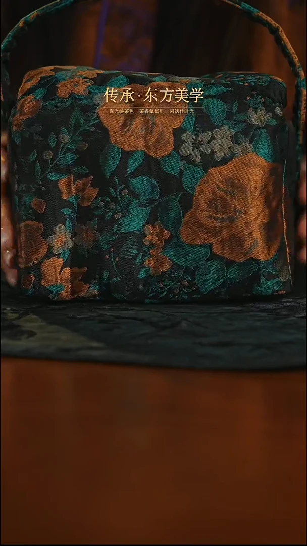 瓷片小提包