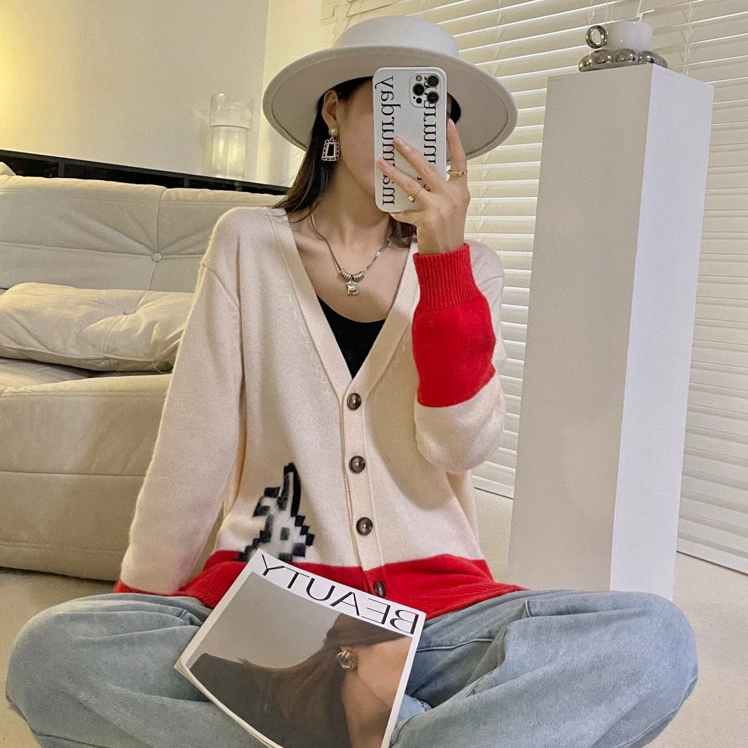 凯特丝蓓#1251秋冬新款兔子提花拼色V领厚款宽松针织开衫外套女