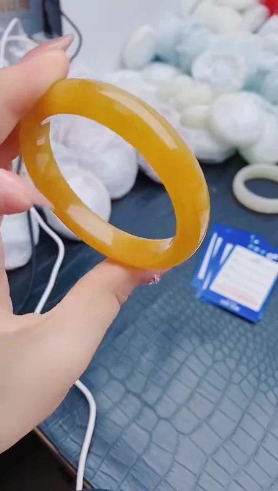 石英质玉手镯未镶嵌w134+59-60