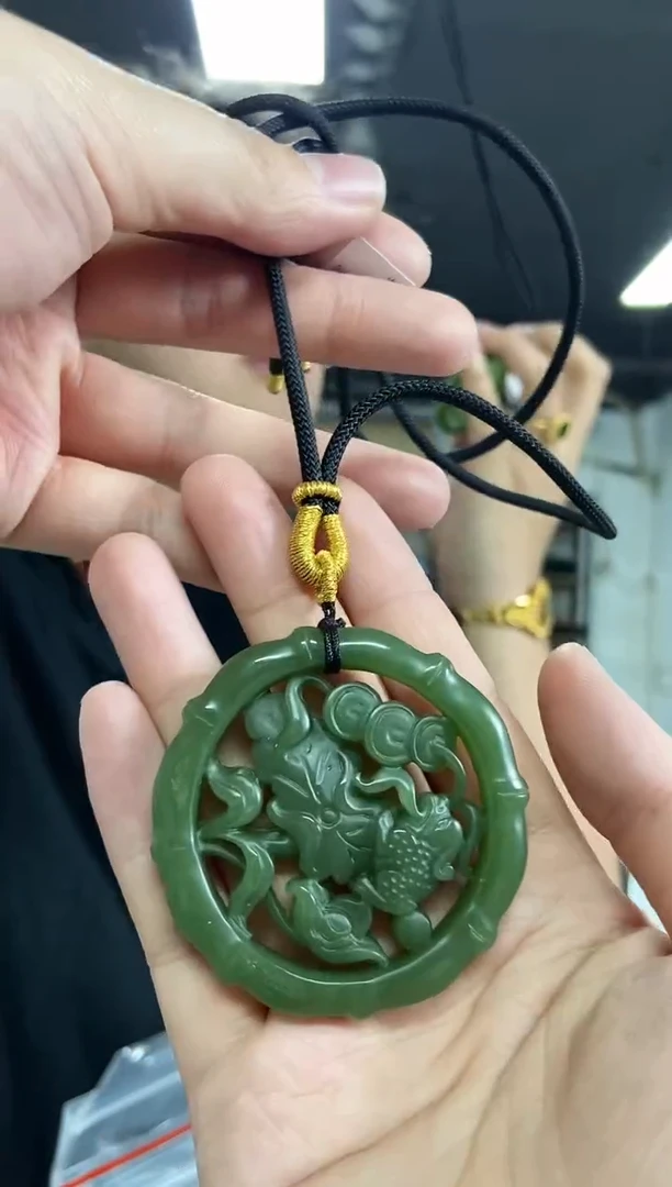 【闪购商品】和田玉（碧玉）吊坠未镶嵌多样性发其一颜色微差