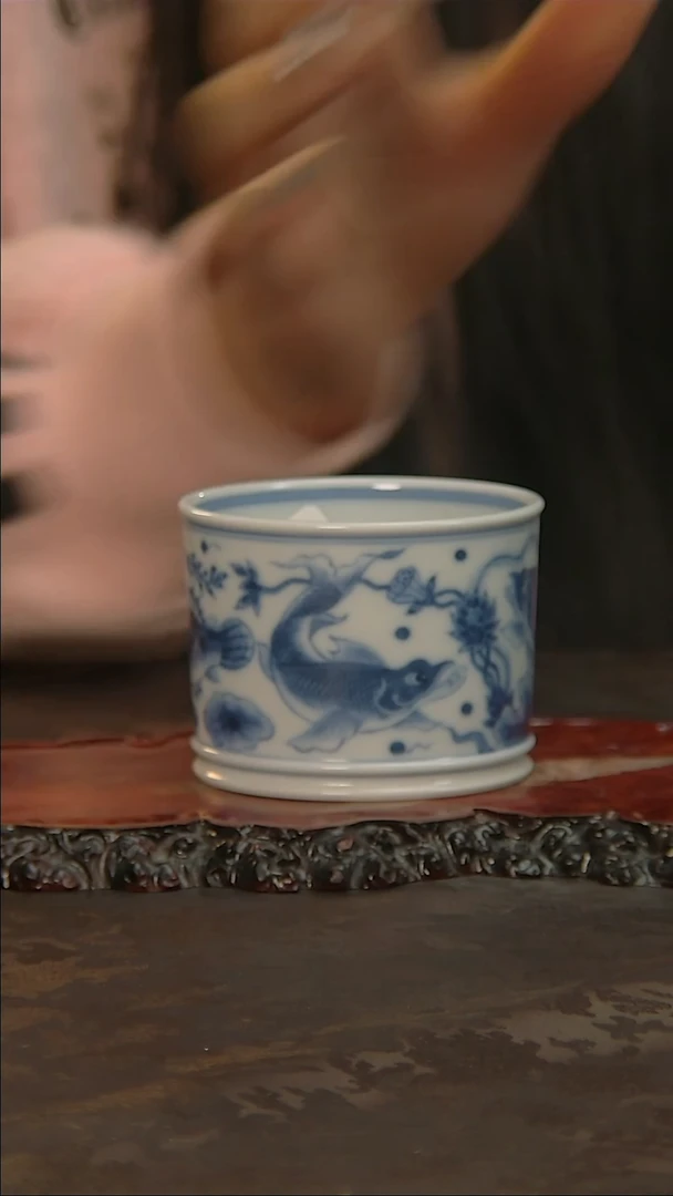 【闪购商品】青花手绘鱼藻主人杯