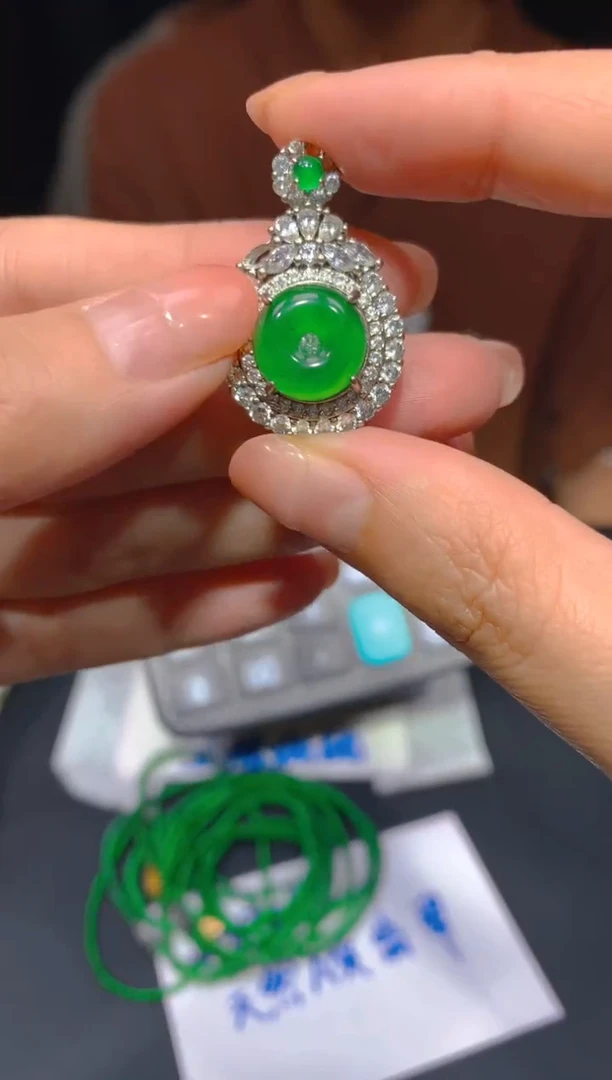 【闪购商品】定制翡翠未镶嵌70多样性发货（发其一）