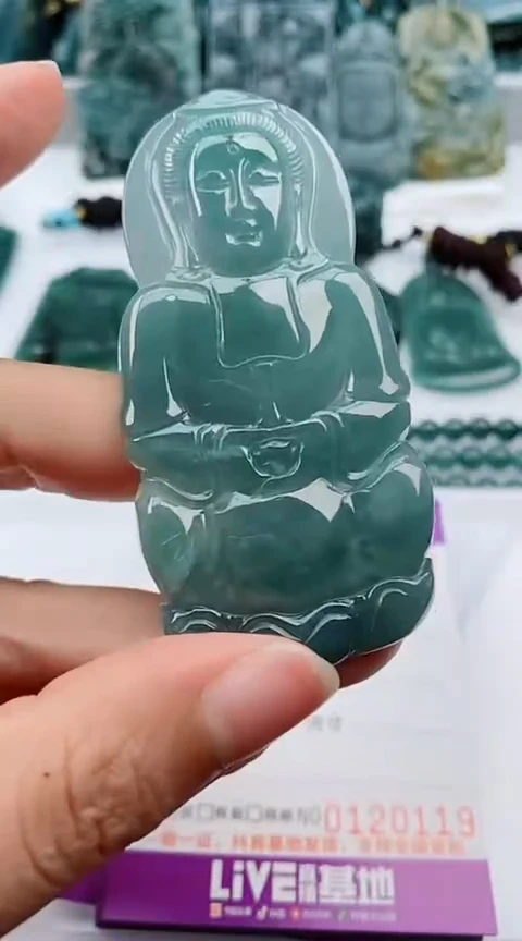 翡翠未镶嵌颈饰