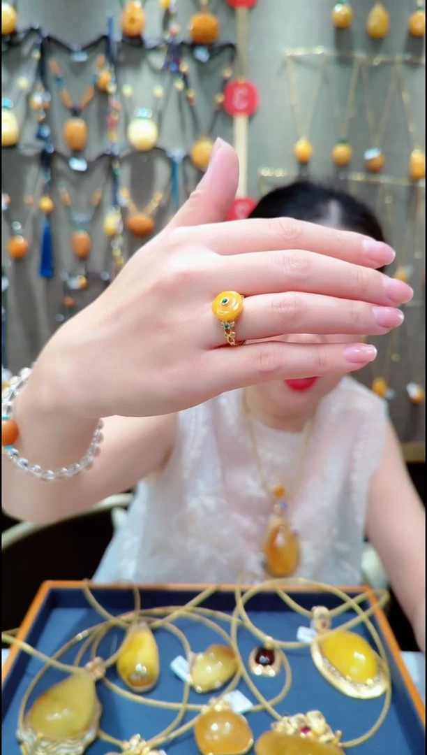 蜜蜡银S925镀金镶嵌珠宝奇石﹣F216蜜蜡戒指