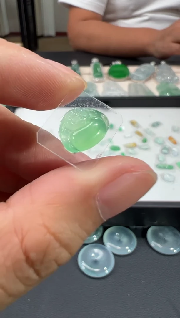 吊坠(不含链)未镶嵌翡翠（不退换）B400|399