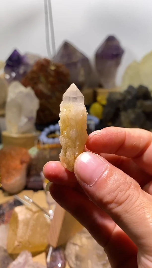 水晶珠宝半成品未镶嵌72号蜡烛水晶