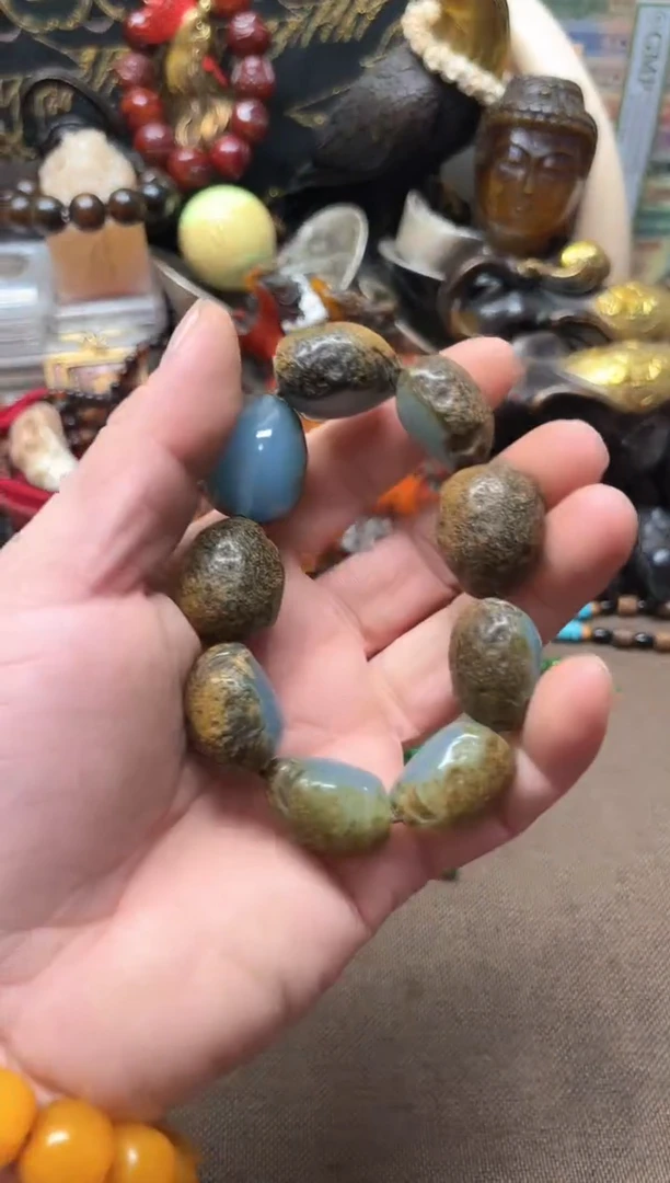 【闪购商品】琥珀裸石未镶嵌 直播精品好物推荐