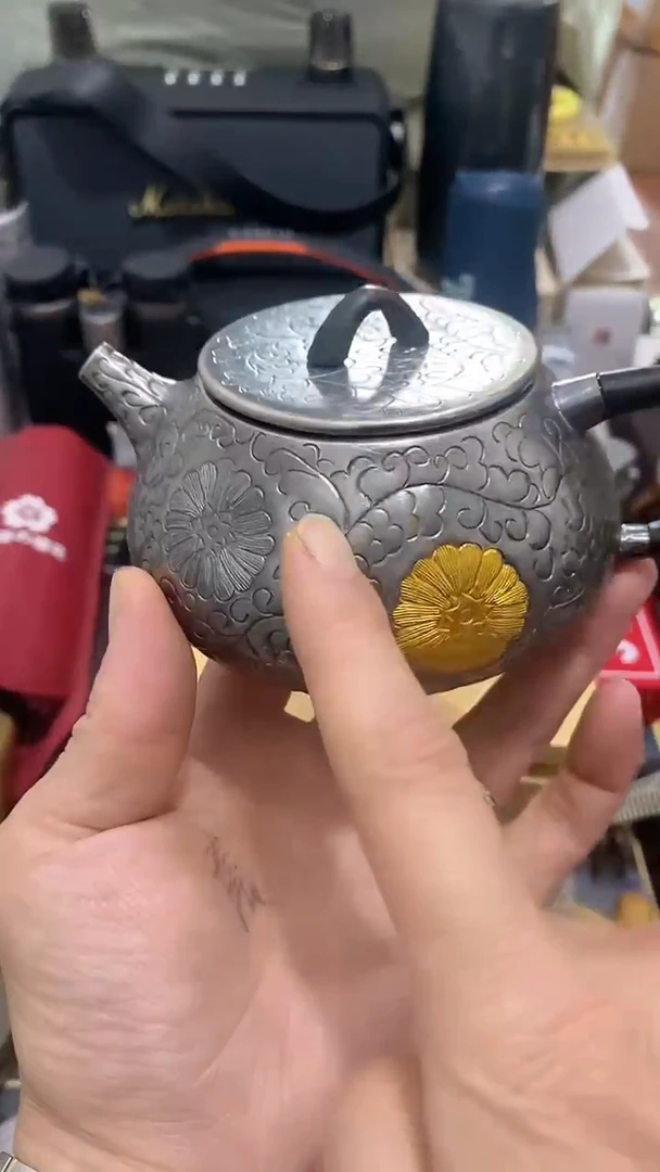 瓷片闪购商品 如图所示
