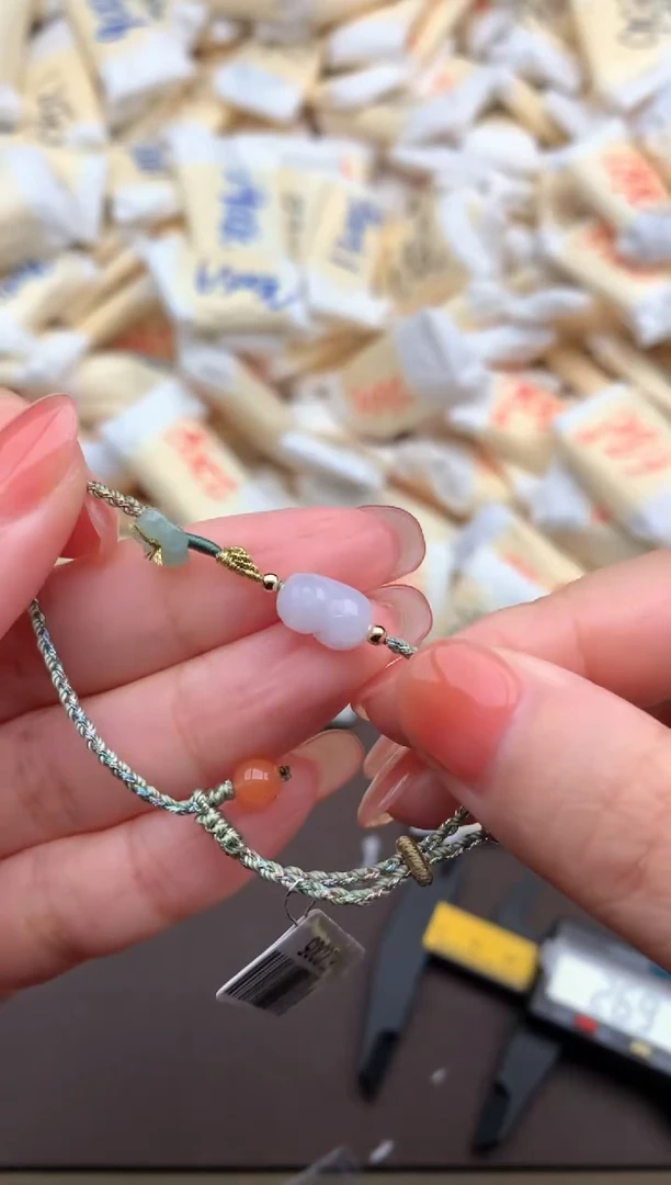 【闪购商品】翡翠挂件未镶嵌一