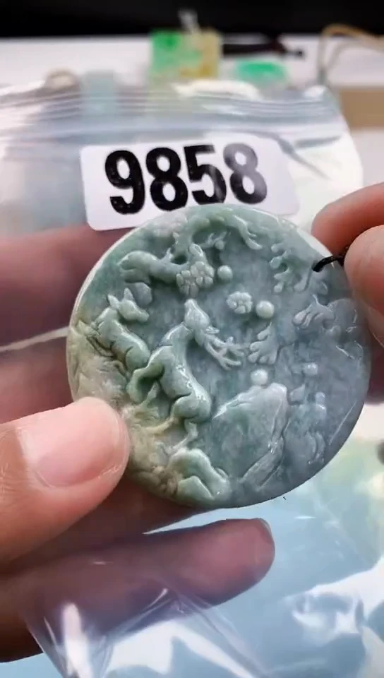 【闪购商品】翡翠挂件未镶嵌天然翡翠吊坠挂件