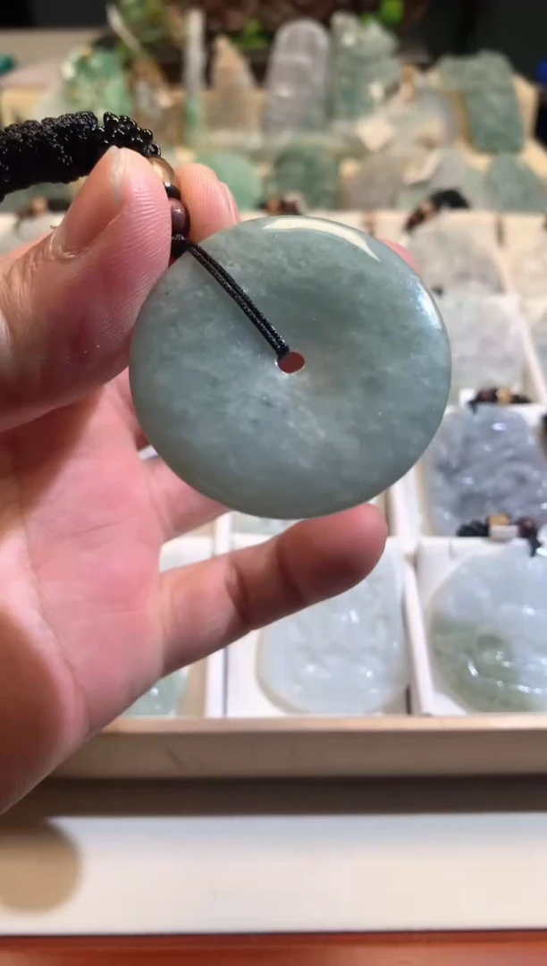 【闪购商品】翡翠颈饰未镶嵌02/13/24