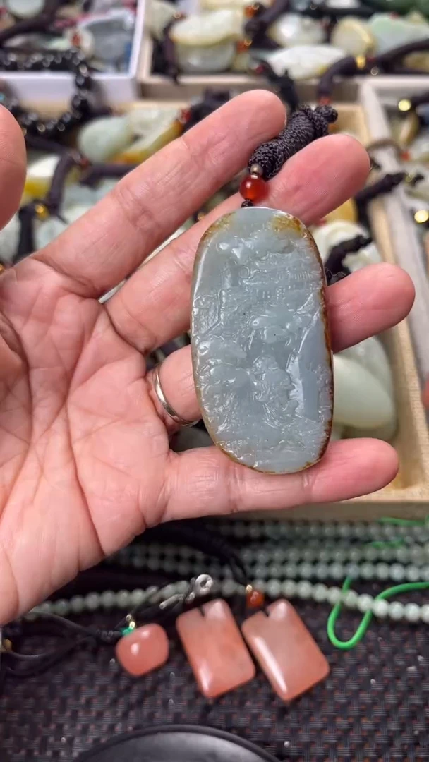 【闪购商品】和田玉颈饰未镶嵌多样性发货没有证书拍一发一有瑕