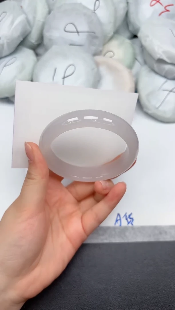 未镶嵌手镯石英质玉28-59.2