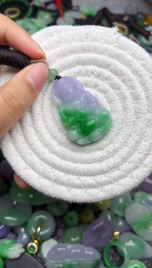 颈饰未镶嵌翡翠缅甸翡翠吊坠