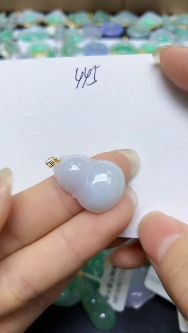 翡翠未镶嵌颈饰 天然翡翠A货