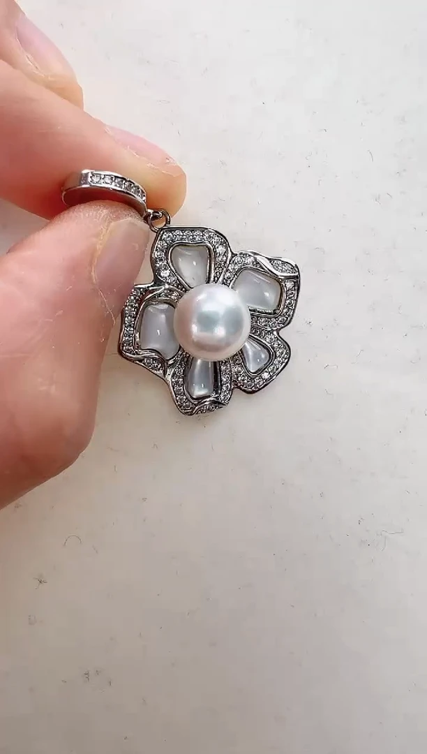 【闪购商品】淡水珍珠颈饰合金银色五福花