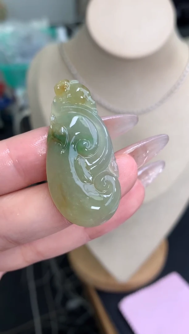 未镶嵌定制翡翠如意
