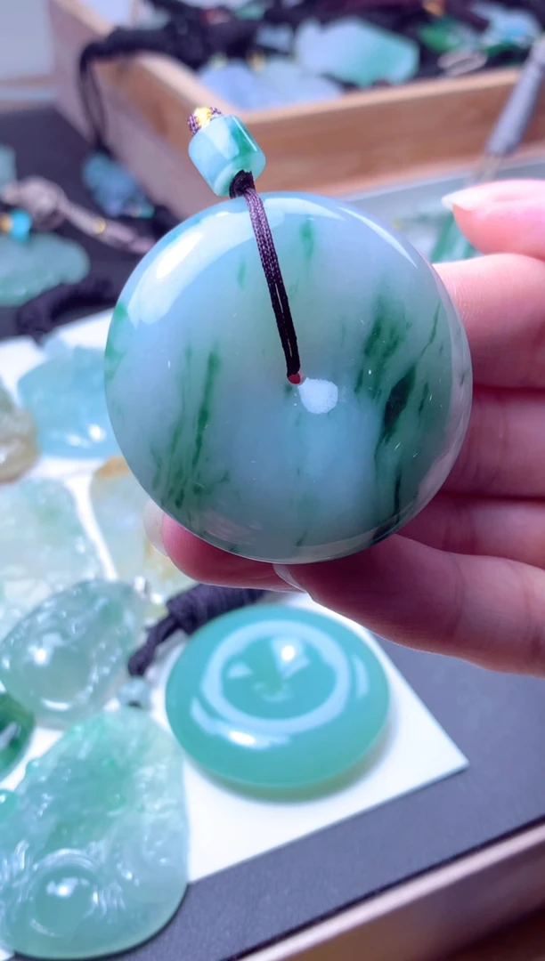 颈饰未镶嵌翡翠天然A货翡翠