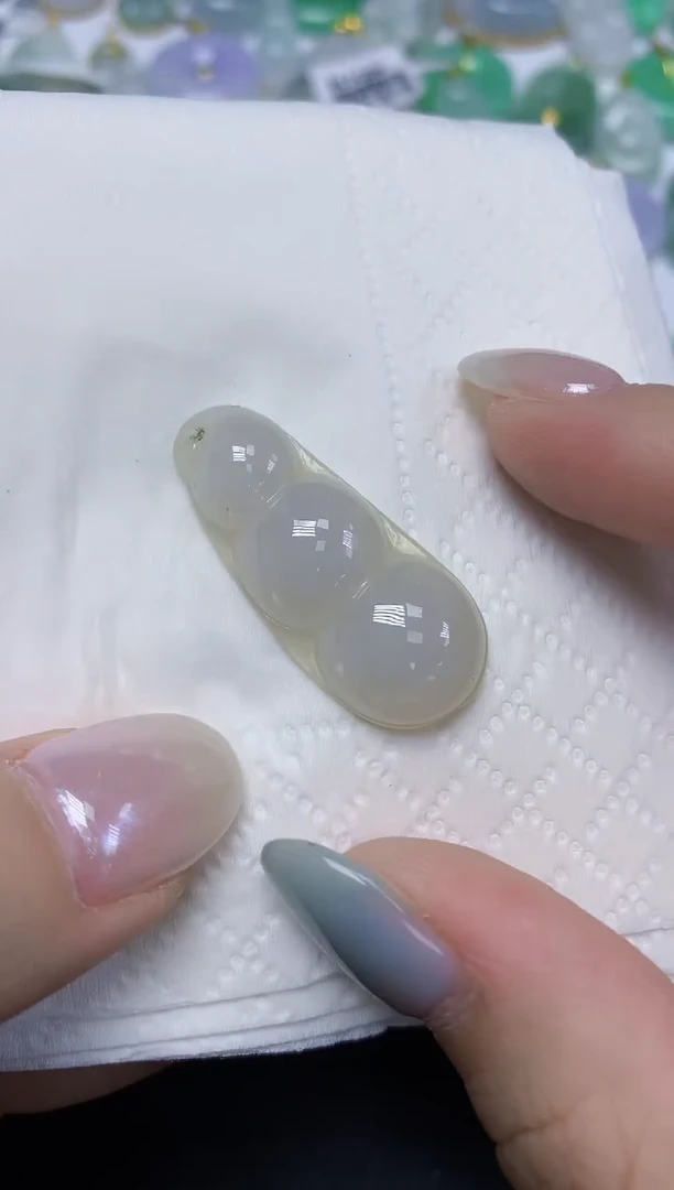 翡翠未镶嵌颈饰天然缅甸翡翠A货