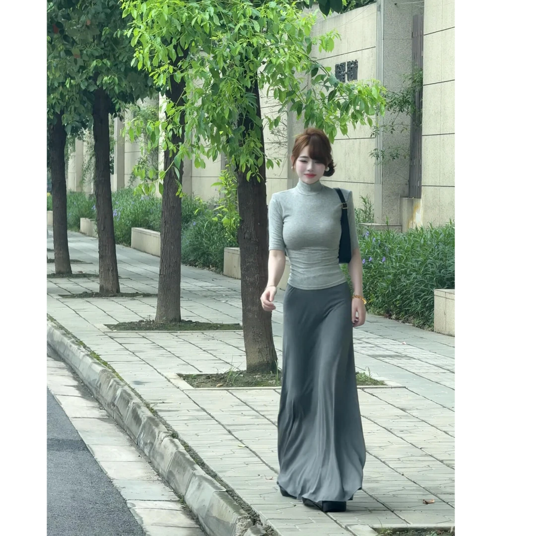 2025早秋新款纯欲半袖浅灰色韩系上衣女显瘦灰色长款半裙两件套装