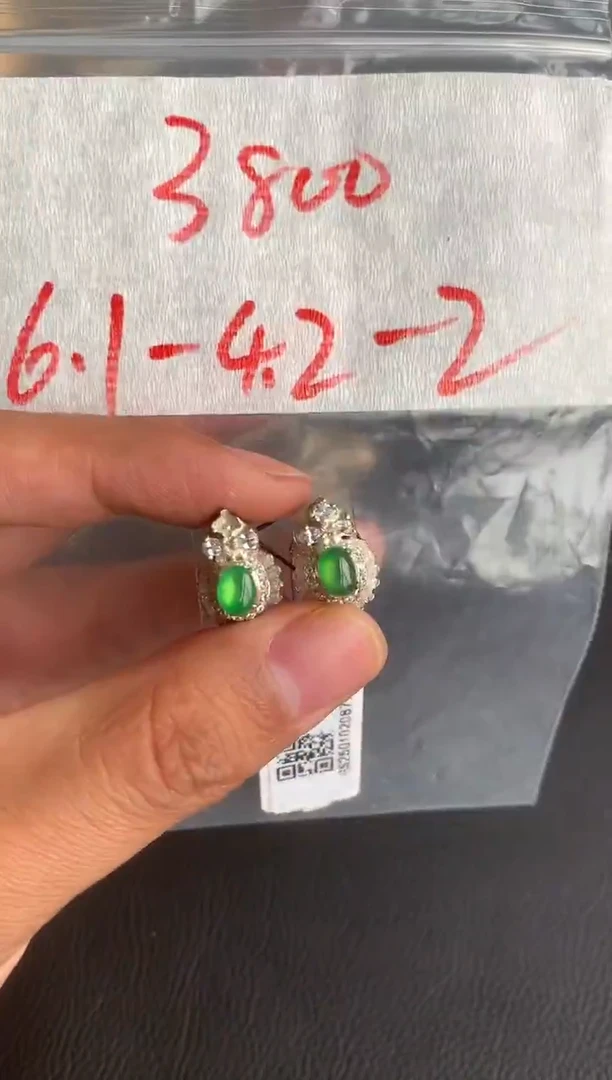 未镶嵌定制翡翠缅甸A货翡翠，拍一发一