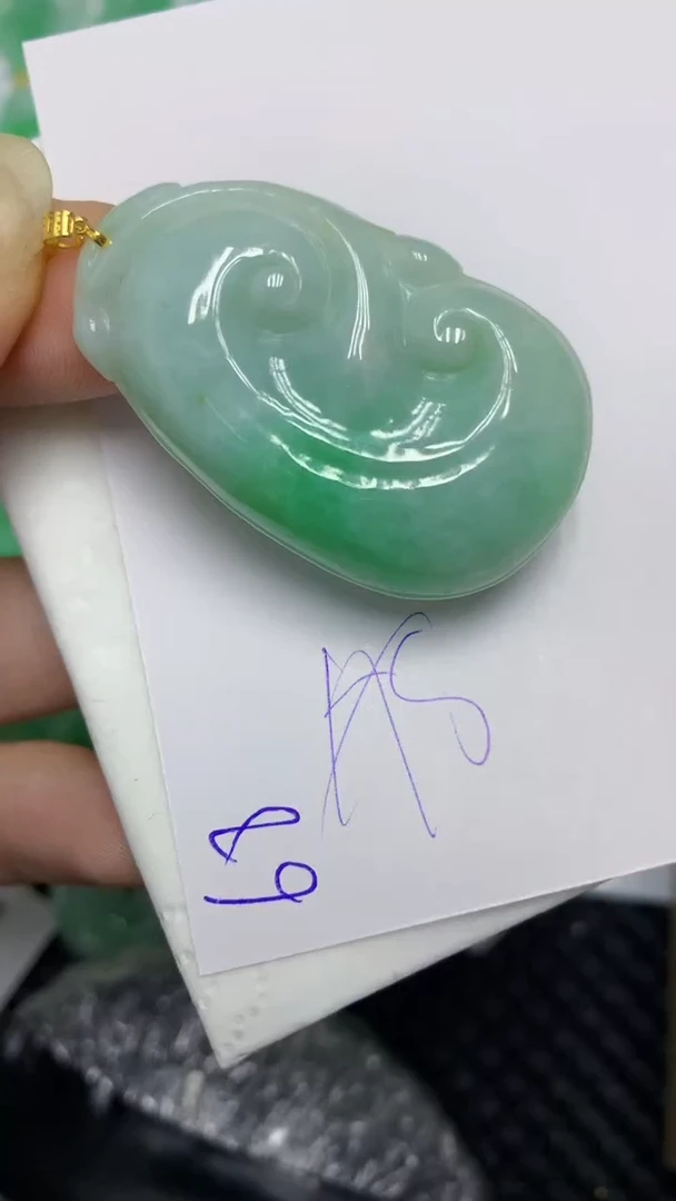 颈饰18K金镶嵌翡翠缅甸A货翡翠