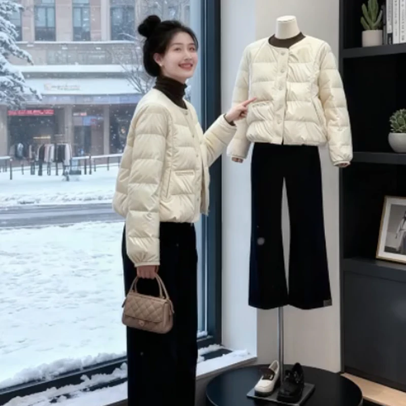 冬季新款小个子甜美高级米白色棉服短款外套黑色裤子两件套装女