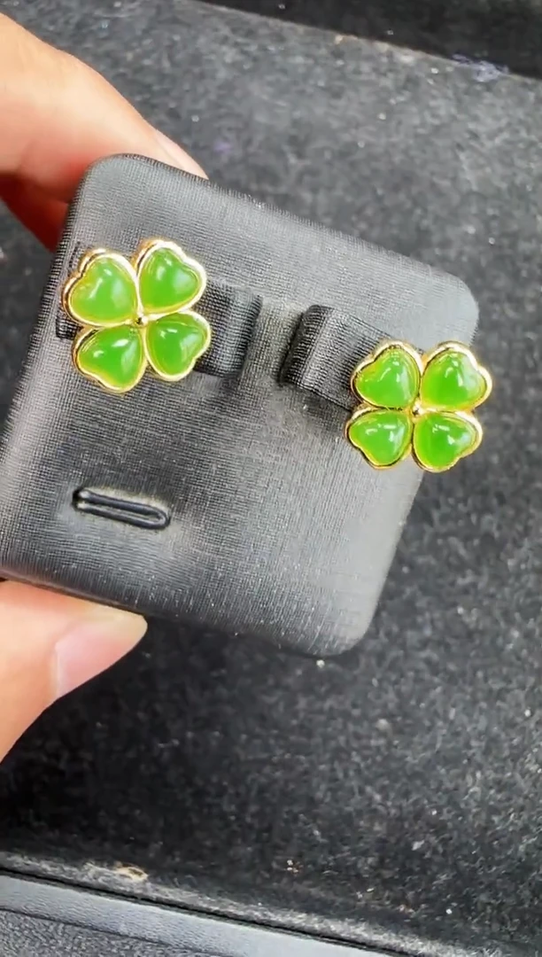 和田玉银S925镶嵌耳钉四叶草耳钉