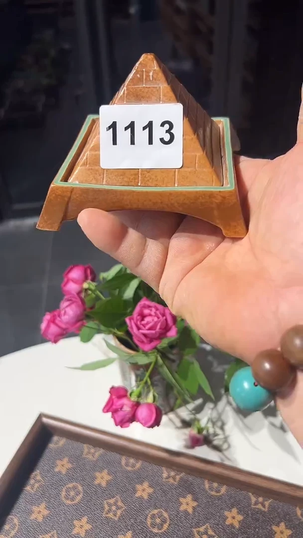 龙泉窑草木灰塔摆件1113