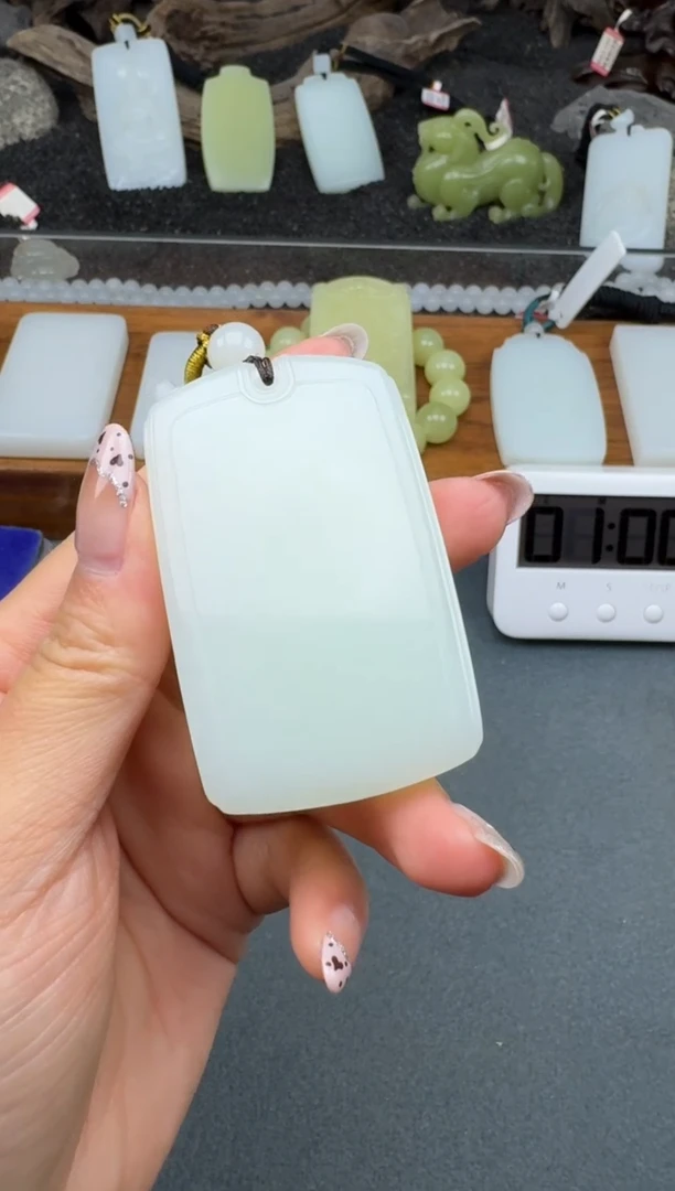 颈饰未镶嵌和田玉3